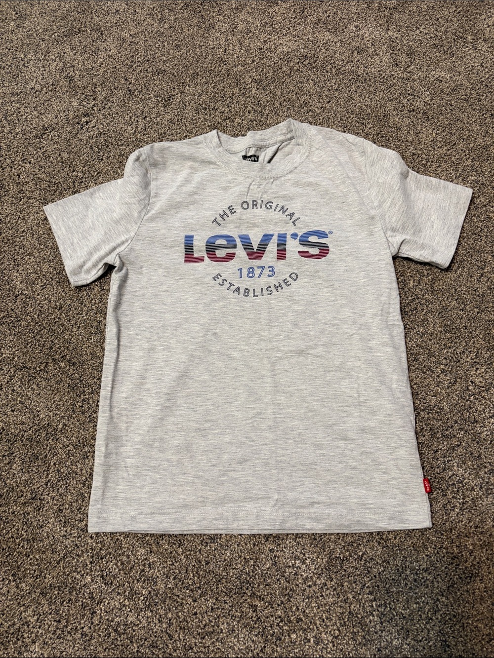 Boys Levi's Light Gray Short Sleeve Logo Tee with Red & Blue Accents Size 10/12